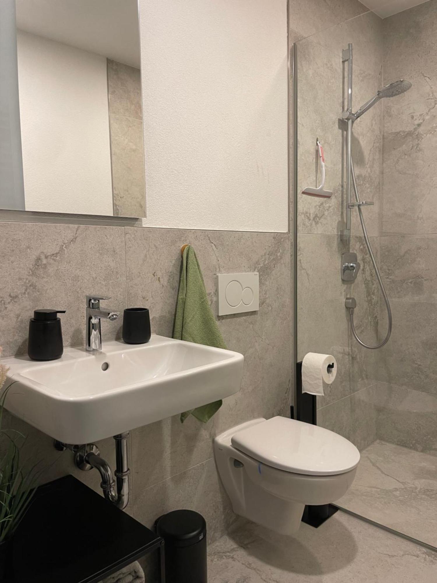 Wunderschoenes Apartment Am Schloessle Zentrum プフォルツハイム エクステリア 写真