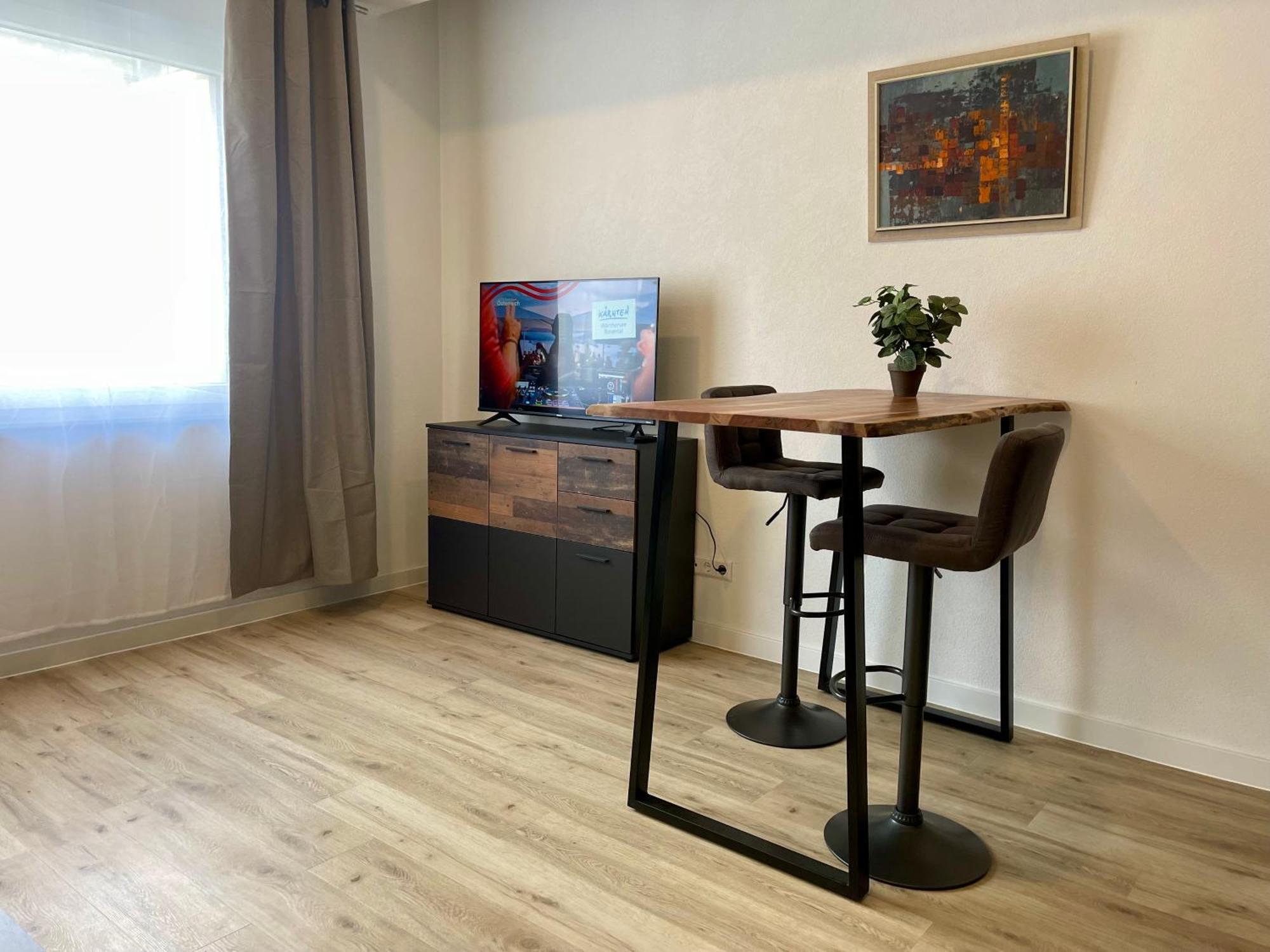 Wunderschoenes Apartment Am Schloessle Zentrum プフォルツハイム エクステリア 写真