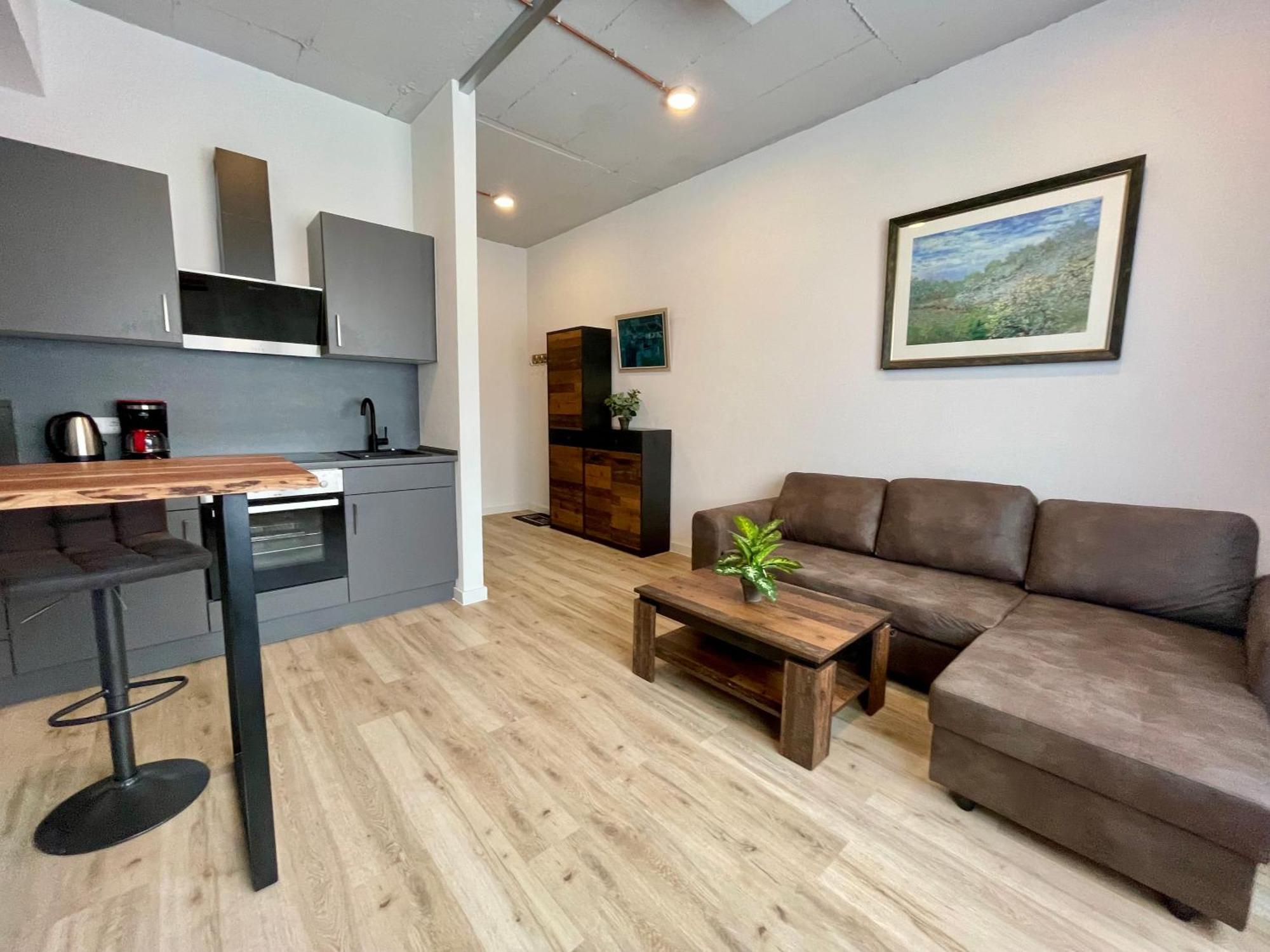 Wunderschoenes Apartment Am Schloessle Zentrum プフォルツハイム エクステリア 写真