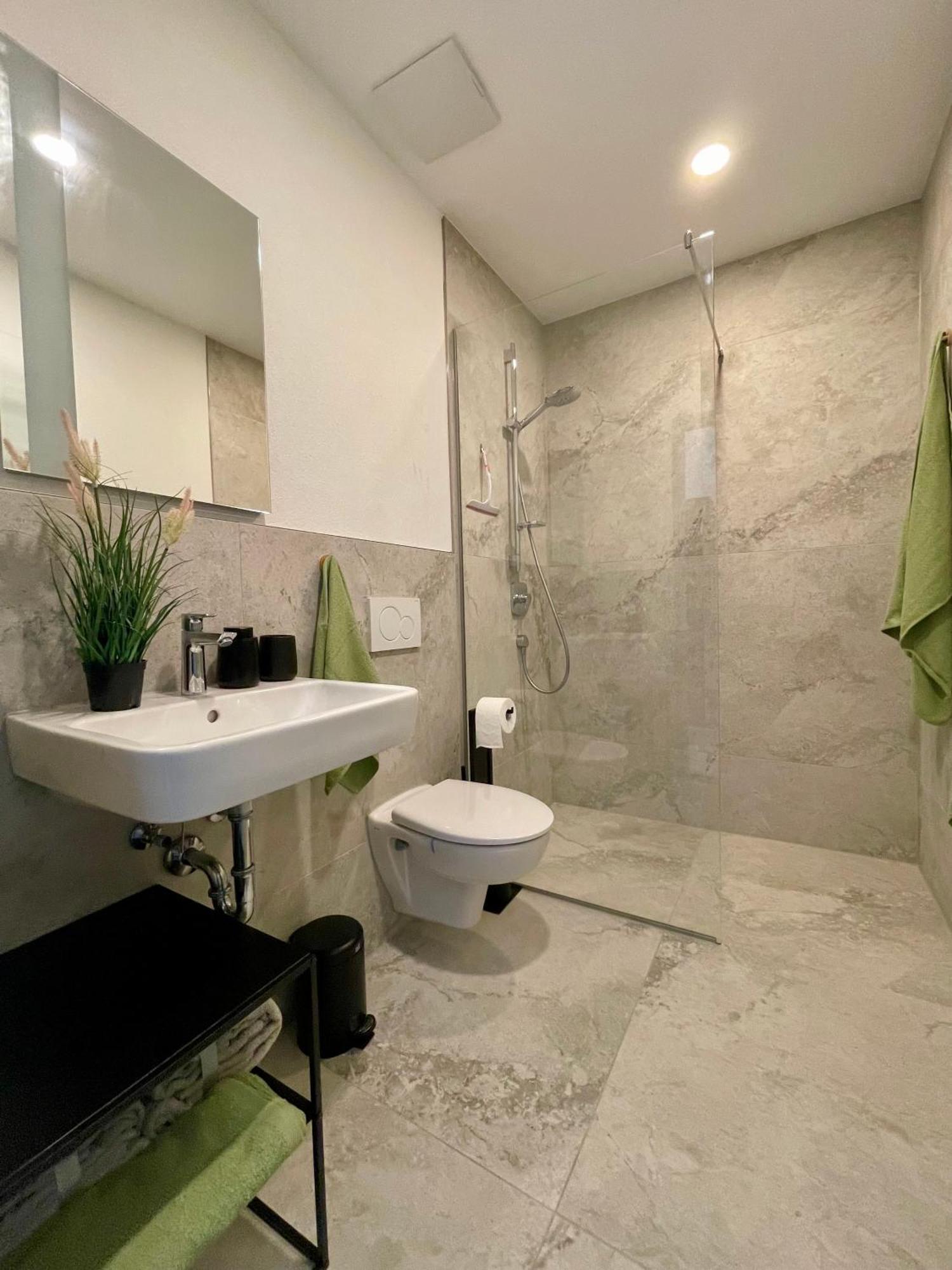 Wunderschoenes Apartment Am Schloessle Zentrum プフォルツハイム エクステリア 写真